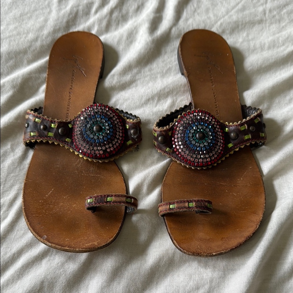 Giuseppe Zanotti Brown Sandals with Toe Ring Design size 8